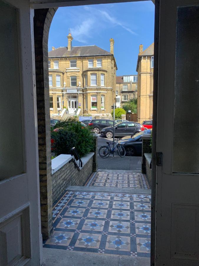 Apartament Vibrant Bohemian Seafront Flat Okręg wyborczy Hove Zewnętrze zdjęcie